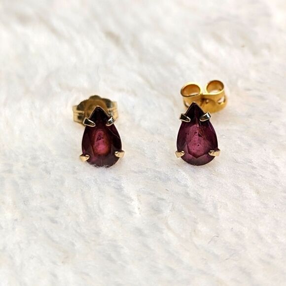 Jewelry - Vintage 14k (585) Gold Teardrop Ruby Stud Pierced Earrings